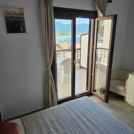 Sunrise Apartment