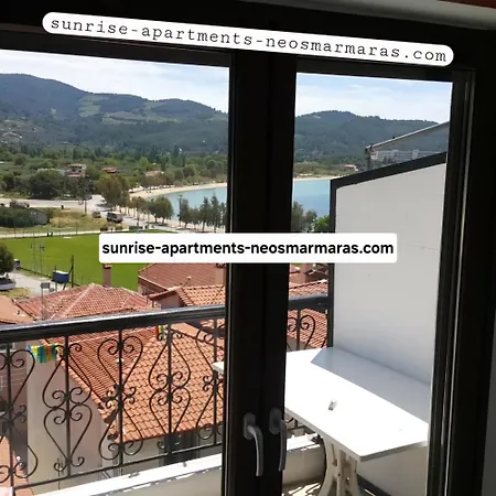 Sunrise Apartment *